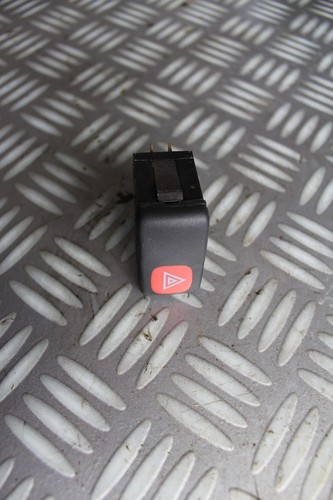 Schalter Warnblinkanlage 6N1953235 VW Polo 6 N/6 KV