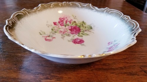 Vtg Rose Serving Bowl Spray Bouquets Gold Trimmed 9" Unmarked - Picture 7 of 11