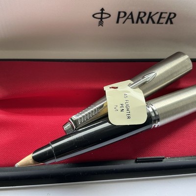 PARKER 45 FLIGHTER 14K GOLDFEDER FÜLLFEDERHALTER NEW OLD STOCK