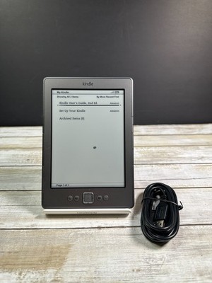 Amazon Kindle (4th Gen.) D01100 - 2GB - Wi-Fi - 6'' eReader - Works!!! Read!