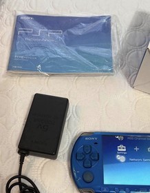 PSP 3000 Vibrant Blue VB Box Console Charger [BOX]
