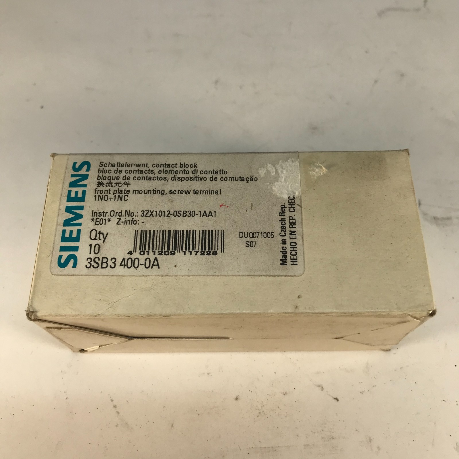 Siemens 3SB3400-0A Contact Block 1NO+1NC Screw Terminal - Box of 10 New