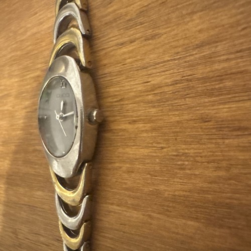 Gucci 1586 Ladies Watch Italy Swiss Stainless Steel Quartz White Dial - Picture 3 of 9