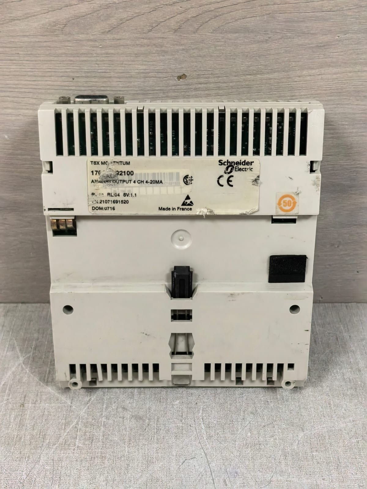 Schneider Electric 170PNT11020 PV:04 SCHNEIDER ELECTIRC 170PNT11020 TSX Momentum Comm Adapter w/Base 170AAO92100 PV04 13