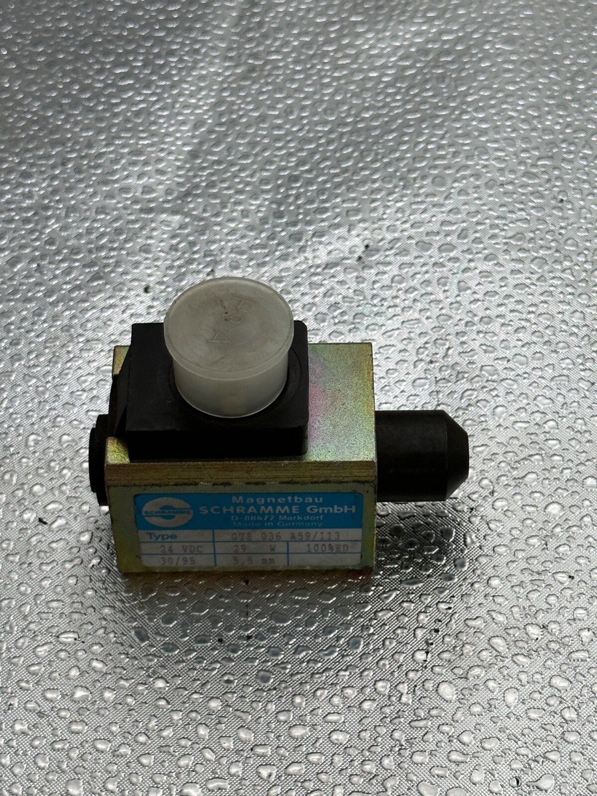 Photo 2/4