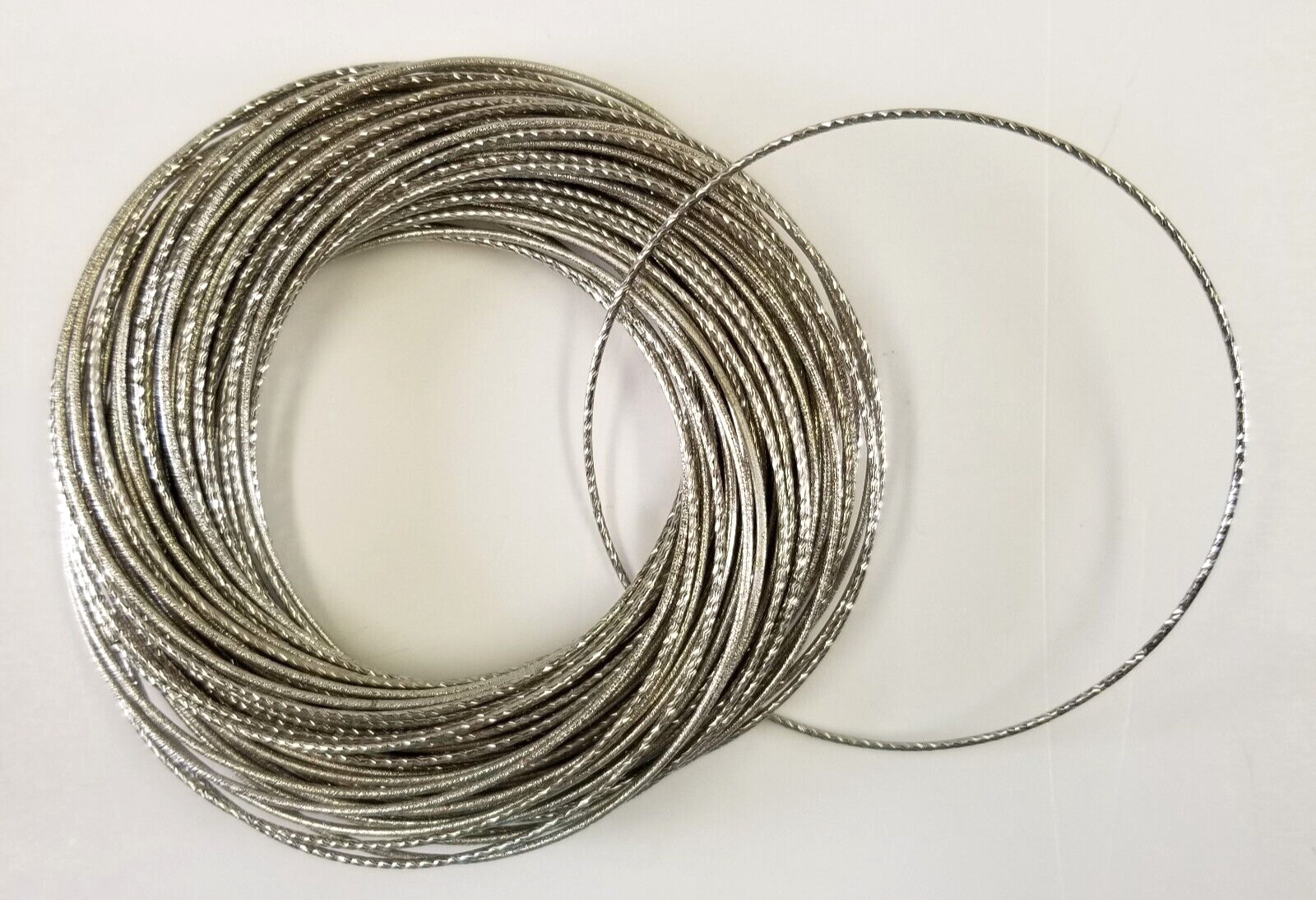 Interlinked Diamond Cut Thin Silver Tone Metal Ba… - image 4