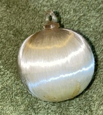 1 Small Silk Christmas Tree Ornaments White/Off White Ball