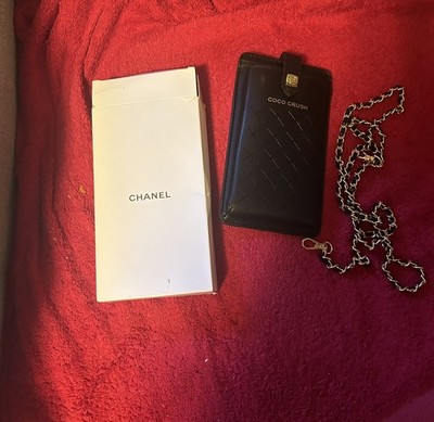 Chanel Makeup Smartphone Pouch Shoulder Coco Crush Black VIP Gift Crossbody GWP