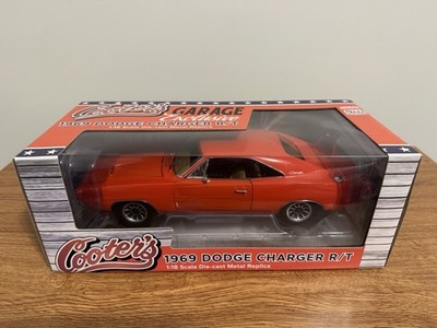 Dukes of Hazzard Auto World 1/18 General Lee 1969 Dodge Charger