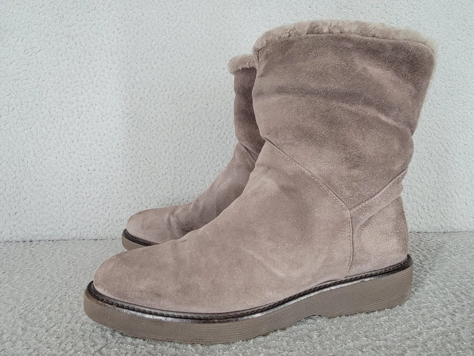 Aquatalia Kimberly Weatherproof Bootie Taupe Tan Suede Sz 9 Shearling Lined  - Image 2 of 4