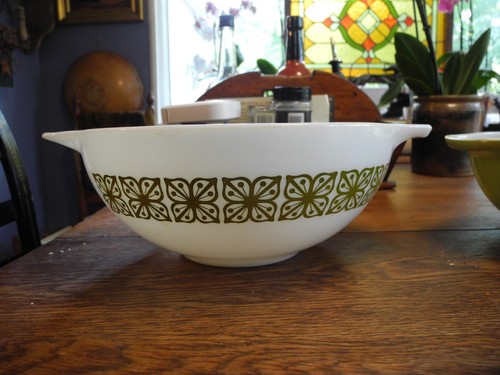 Set of 3 Pyrex Cinderella Mixing Bowls Autumn Floral Verde 444 443 441 Very Nice - Picture 2 of 24