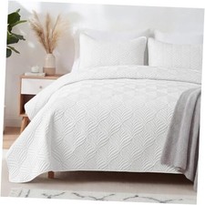 Extra Soft Oversized King Quilt Bedding Set, California King 104"x112" White