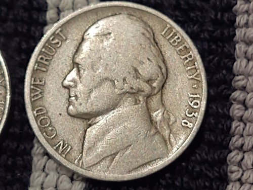 Jefferson Nickel Lot of 6 Coins as Shown Mixed Dates-1938, 1964(3), 1970D/1978 - Picture 10 of 24