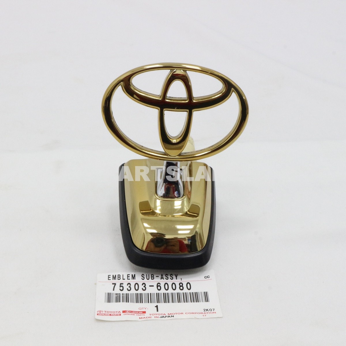 JDM Toyota Land Cruiser J100 1998-2007 Front Hood T Emblem Badge