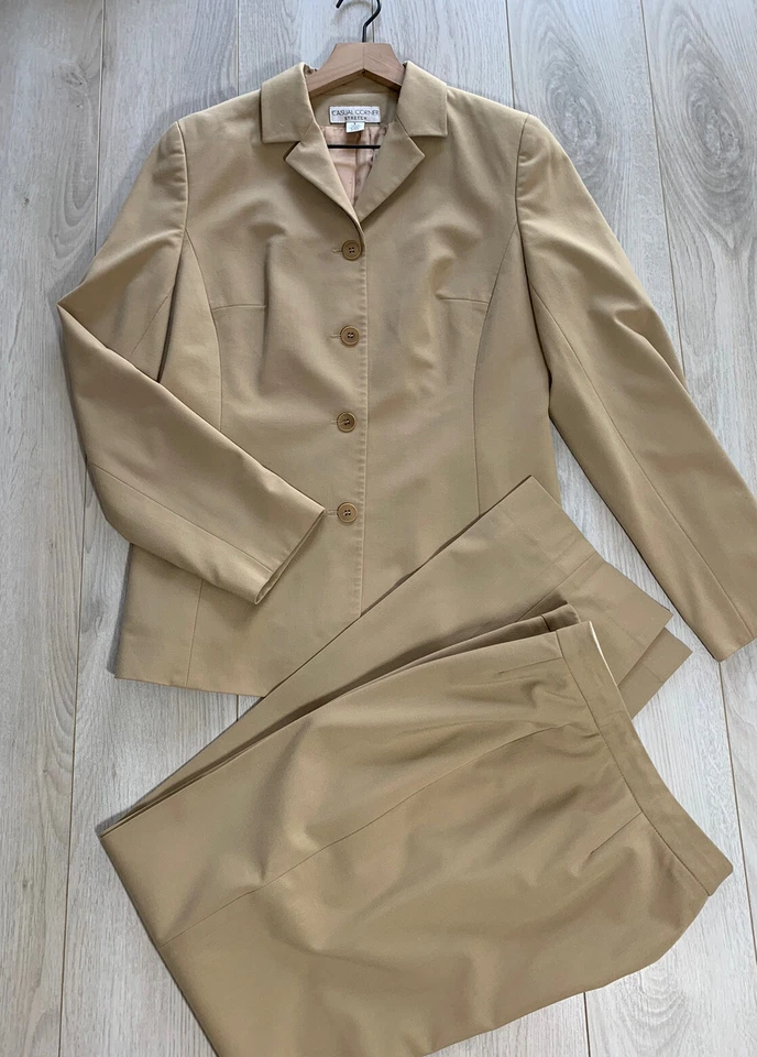 Conjunto de traje chaqueta y pantalón recto beige esquina informal talla 8 Foto 2 de 4