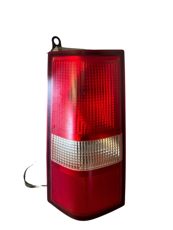 11 12 13 14 15 16 17 18 19 20 21 CHEVY EXPRESS 2500 Tail Light Lamp Left Driver - Image 2 of 4