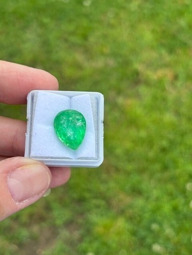 Natural certified Zambian Green Emerald TCW 9.90 Pear shape Gemstone