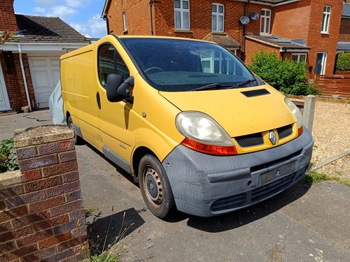 Renault TRAFIC 2003 LWB . V.Low Miles 2 owners. Good Service History Vivaro van