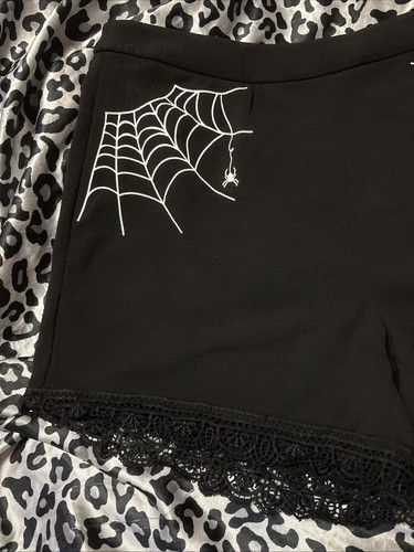 Spiderweb Shorts Shein 0XL Punk Metal Goth Y2K Festival Rave - Bild 2 von 5