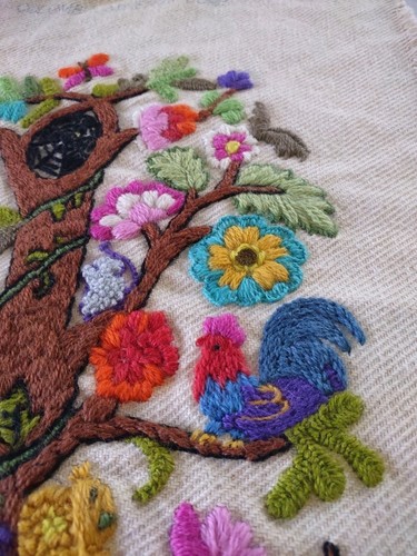 Vtg 1970s Erica Wilson Wool Crewel Embroidery Complete Owl Cardinal Rooster - Picture 8 of 17