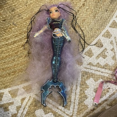 MGA Mermaze Mermaidz Orra Color Change Mermaid Doll Purple Iridescent Jacket