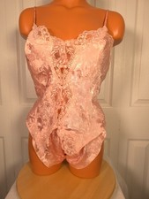 Victoria  s Secret VINTAGE Gold Label High-Cut Peach Satin  Lace PJ Set Size M