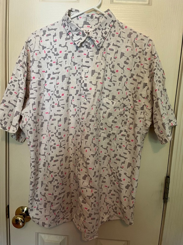 Body Objects Mens SS Shirt Pink and Grey Graphic Pattern Size Large 100% Cotton