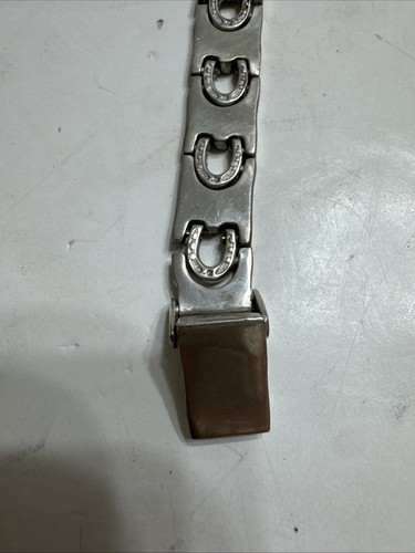 Vintage Etched And Smooth Metal Silver Horseshoe Bracelet - Imagen 2 de 16