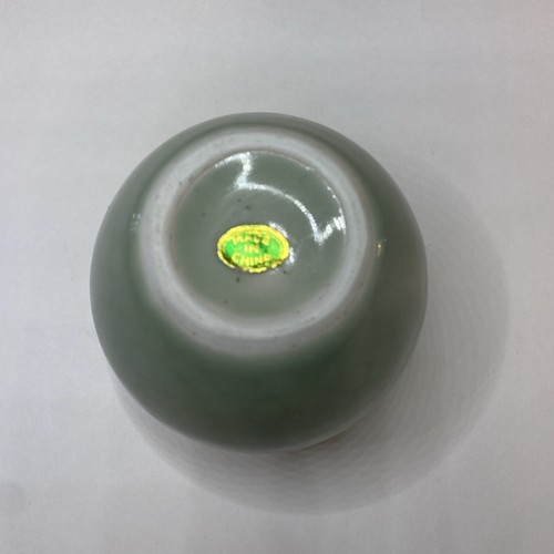 Vintage Chinese Green Celadon Small Vase Circle Design Bud Vase Brown Top - Picture 5 of 8