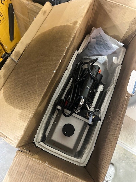 **USED** Fjc, Inc. 6916 Vacuum Pump, 7.0cfm