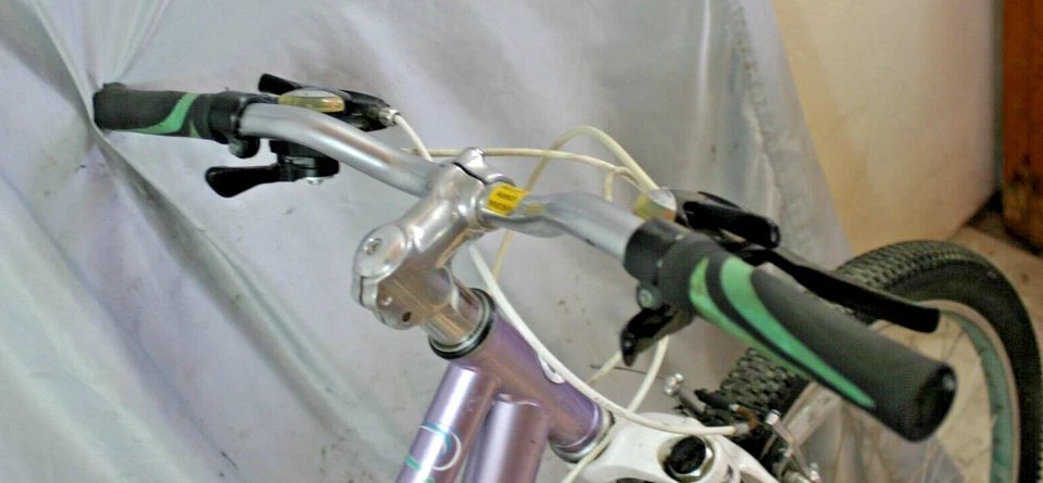 Bicicleta MTB Giant Boulder 2012 pequeña 16,5" rígida Shimano Tourney ¡híbrida cómoda! Foto 4 de 4