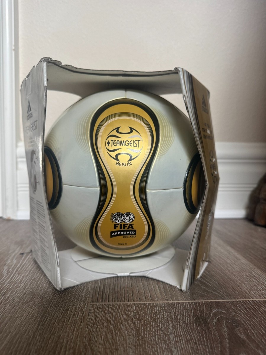 adidas Teamgeist サッカーボール 2006 Adidas Teamgeist Germany FIFA World Cup 2006 Official Soccer