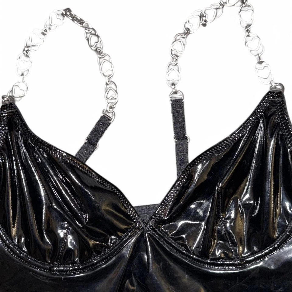 Vestido de látex falso preto Voight by Valentina. Usado uma vez. Tamanho grande - Imagem 2 de 4