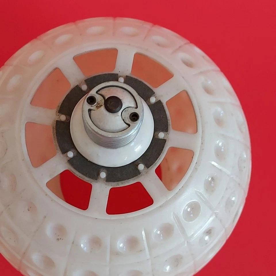 Vintage Retro Atomic Pattern White Plastic Ceiling Screw-in Light bulb Cover - Image 2 of 4