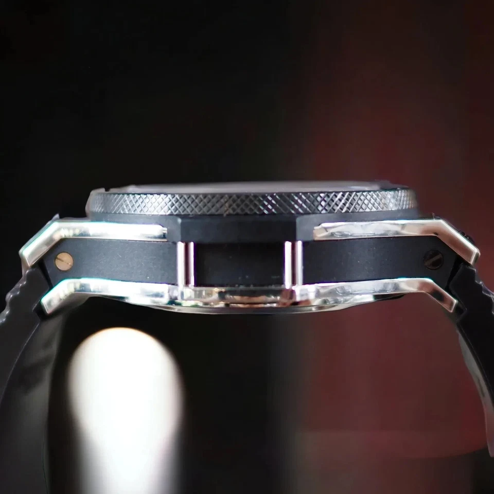 HUBLOT Big Bang 44 Carbon Fiber Dial 301.SB.131.RX MSRP $14k FULL SET!! - Image 3 of 4