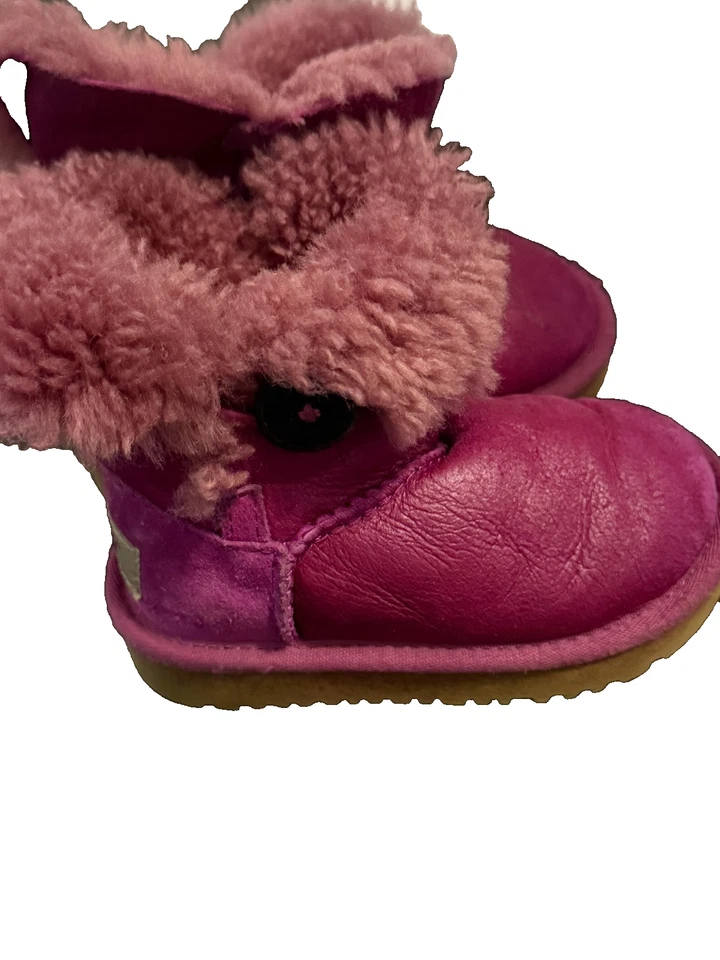 Ugg Bebé Niño Botas Botines Niñas Rosa Magenta EU 22.5, US 6 Botón Bailey Foto 2 de 4