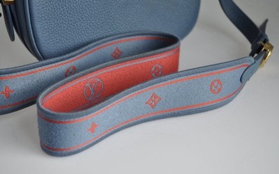 Louis Vuitton LV Pont 9 Soft Umhängetasche PM Blue Leder