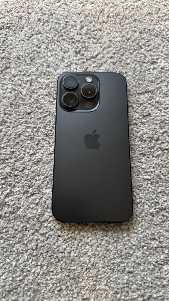 iPhone 15 128GB バッテリー88%