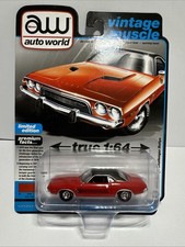 AUTO WORLD 2023 VINTAGE MUSCLE REL4 VER. B PREMIUM 5 1974 Dodge Challenger Rall