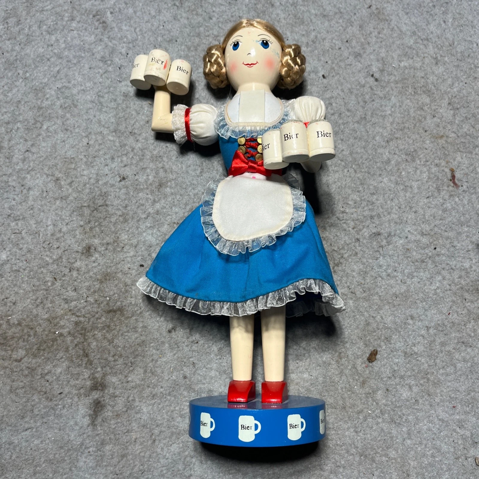Nutcracker Village Beer Maid Nutcracker 10th Anniversary Germany Vtg 2002