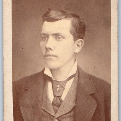 c1880s Flint, MI CDV Portrait Handsome Young Man Ginty Girty Baldwin Berry Card