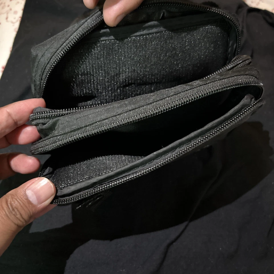 Estuche de Colección Lógico Reproductor de CD Cassette Walkman Bandolera Bolsa Estuche de Transporte para Cintura Foto 3 de 3