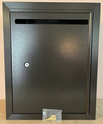 Salsbury Industries Letter Box Mailbox: Bronze Powder Coated Wall Mounted 2 Keys