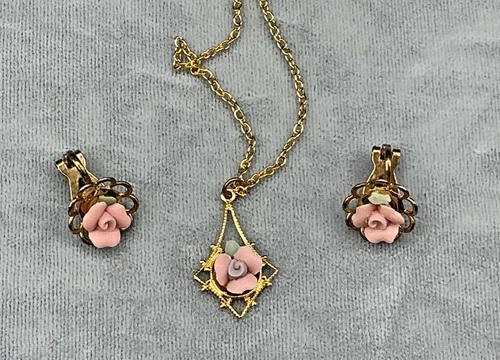 Vintage Costume Gold Jewelry Necklace & Earrings Ceramic Pink Rose