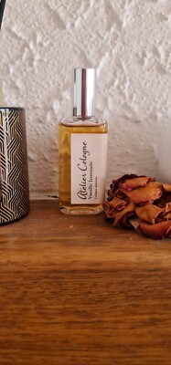 Atelier Cologne Vanille Insensée 30 ml Eau de Cologne ohne Box