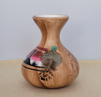 Navajo art etched Handmade Vase with dream catcher by Pauline Blackhorse Signed
