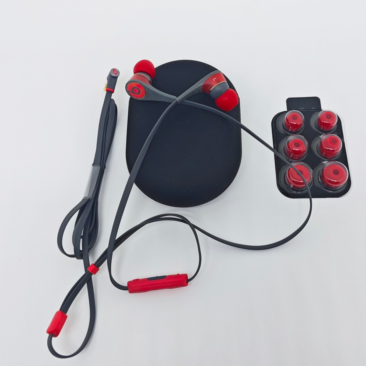 Wireless Earbuds Beats X Black And Red Beats Flex — All-Day