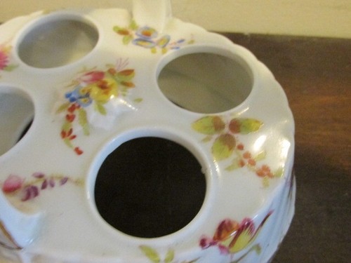 Antique Porcelain Egg Holder Set In Basket Flowers Roses Gold - Picture 10 of 14
