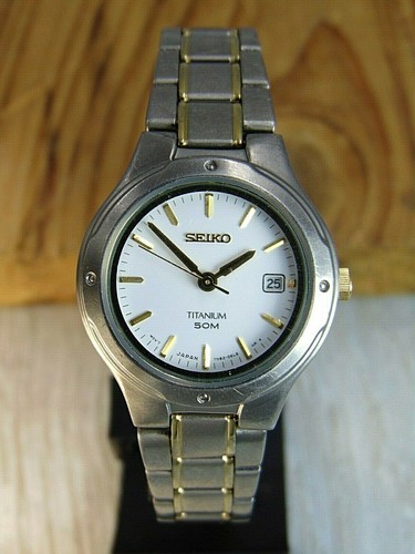 Seiko Titanium 50 m quartz Ladies watch 