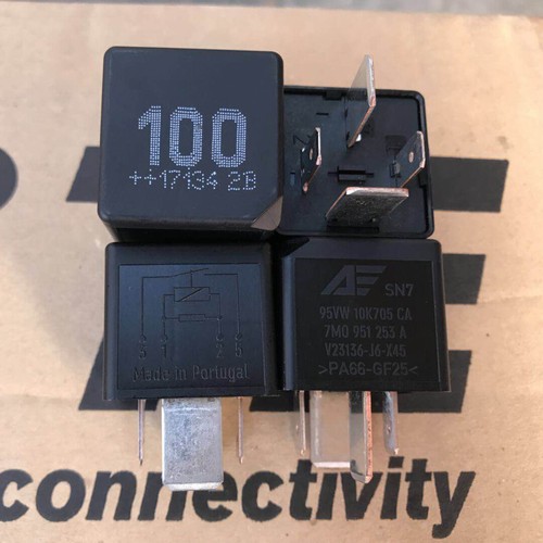 V23136J6X45 V23134J52D642 95VW10K705CA 70A 12VDC Tyco Automotive